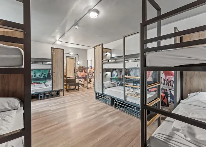 Ξενοδοχείο A&o Mitte 2*